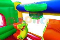 Skakaniec Krokodyl ze zjeżdżalnią