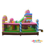 Plac zabaw Słodkie potworki z zjeżdżalnią i górą wspinaczkową