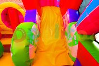 Dmuchany plac zabaw cukierki